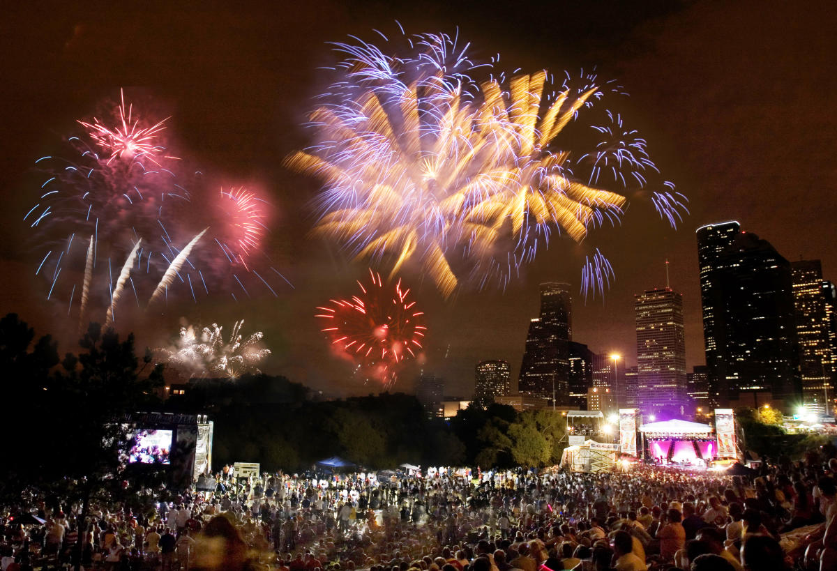 Houston July 4th Events | Find Fireworks, Concerts, Parades & Shows